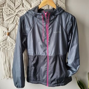 Columbia grey with pink fleece lined lightweight jacket with hoodie. Size XS